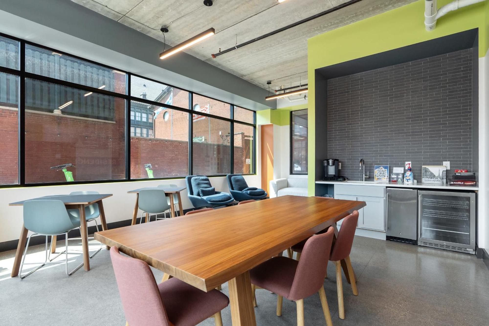Cozysuites On Mass With Garage Parking #4 Indianapolis Bagian luar foto