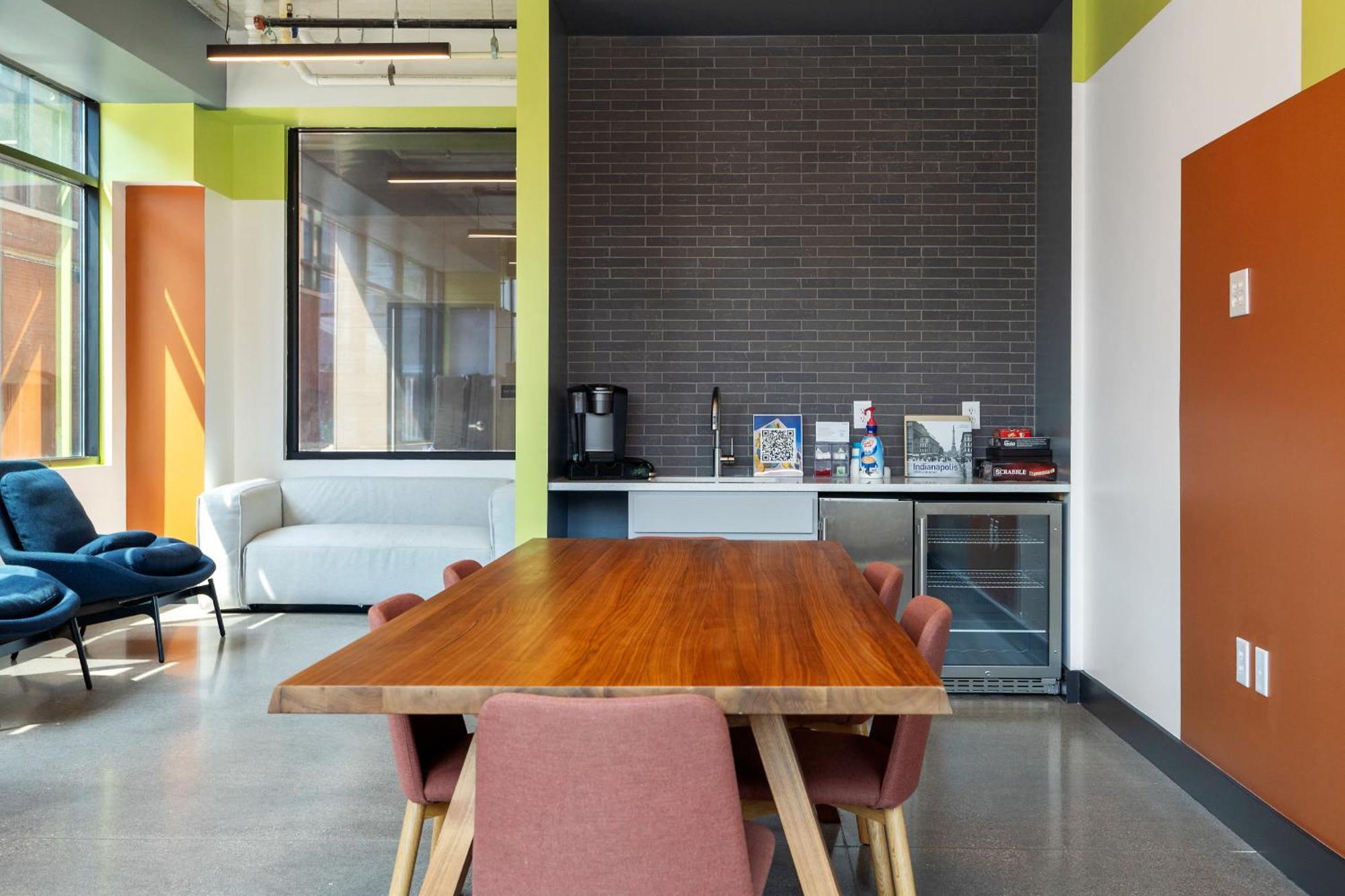 Cozysuites On Mass With Garage Parking #4 Indianapolis Bagian luar foto